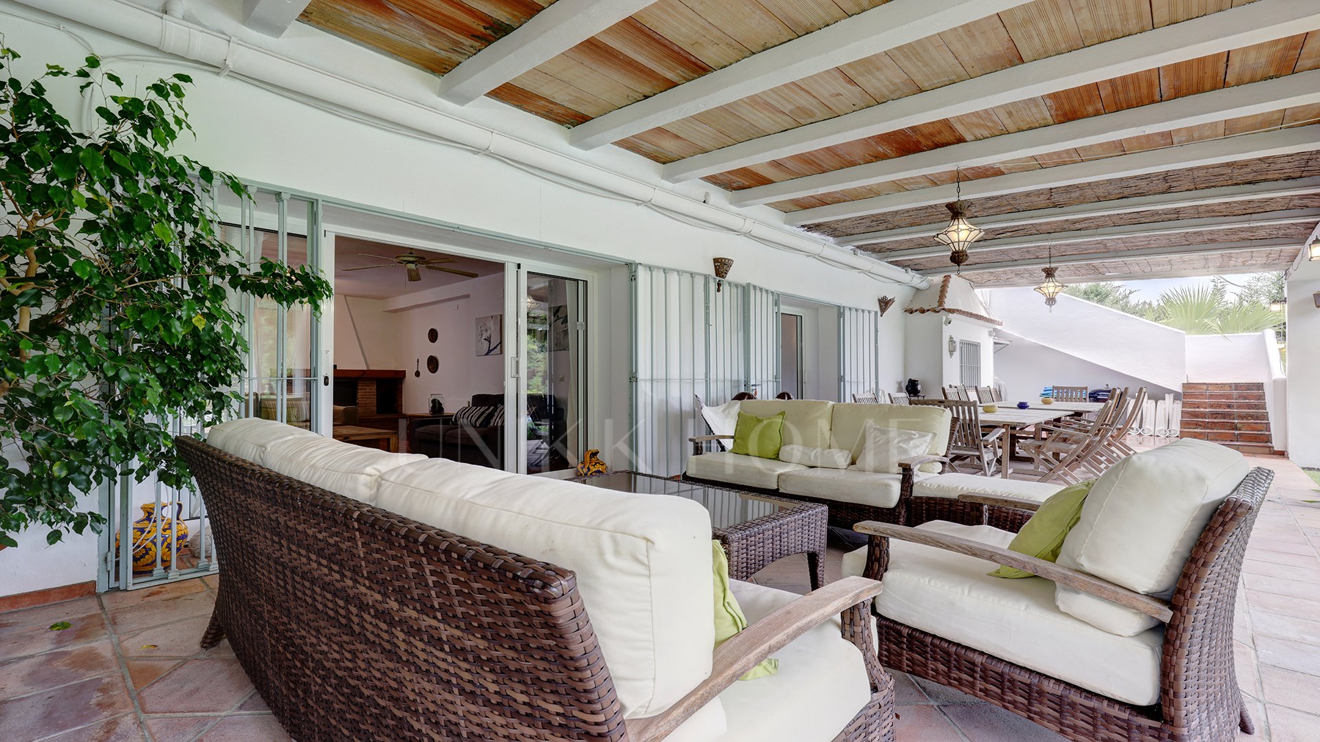 Charming Finca with Private Pool, Solarium, BBQ and Orchard in San Pablo de Buceite