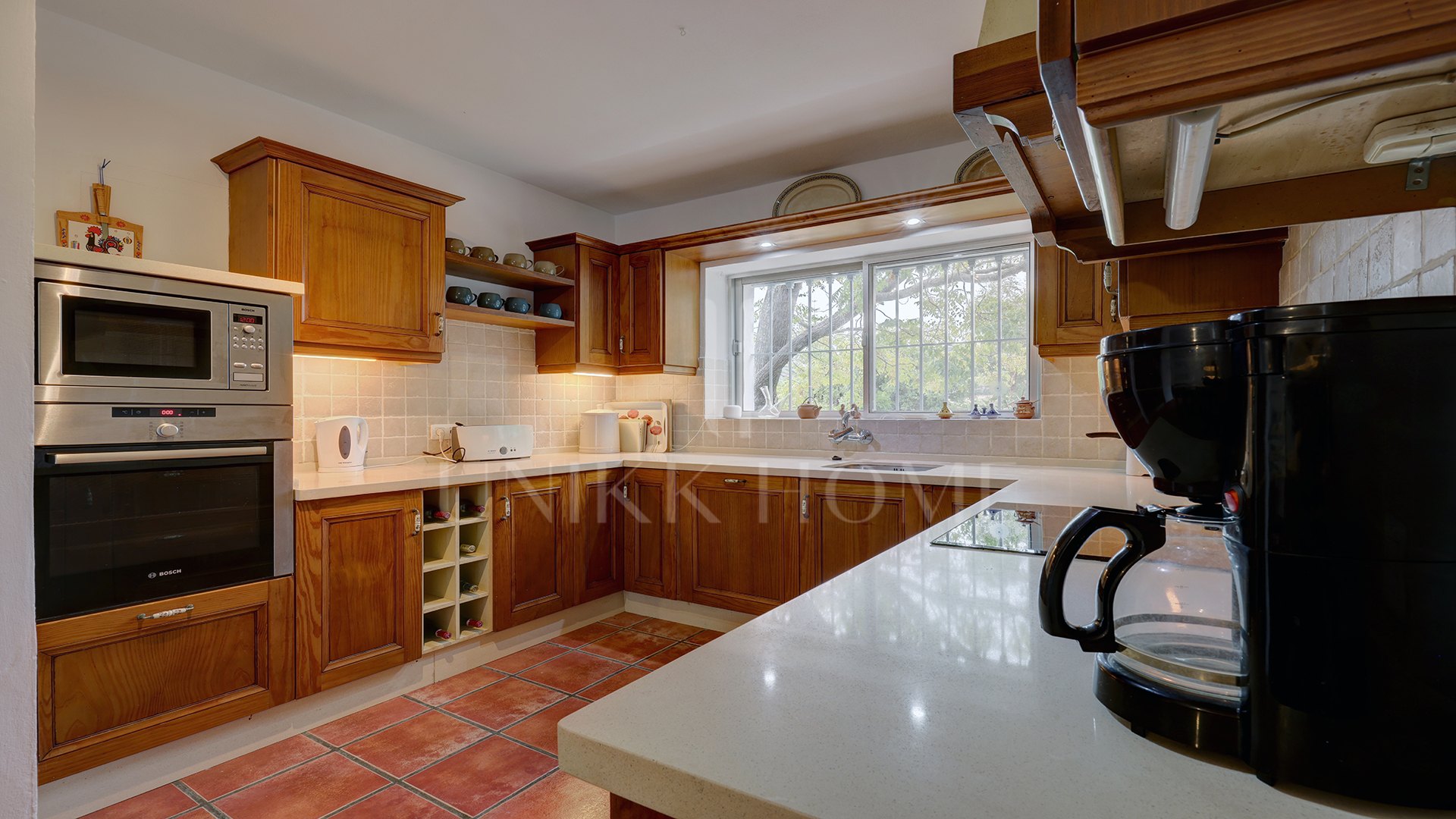 Charming Finca with Private Pool, Solarium, BBQ and Orchard in San Pablo de Buceite