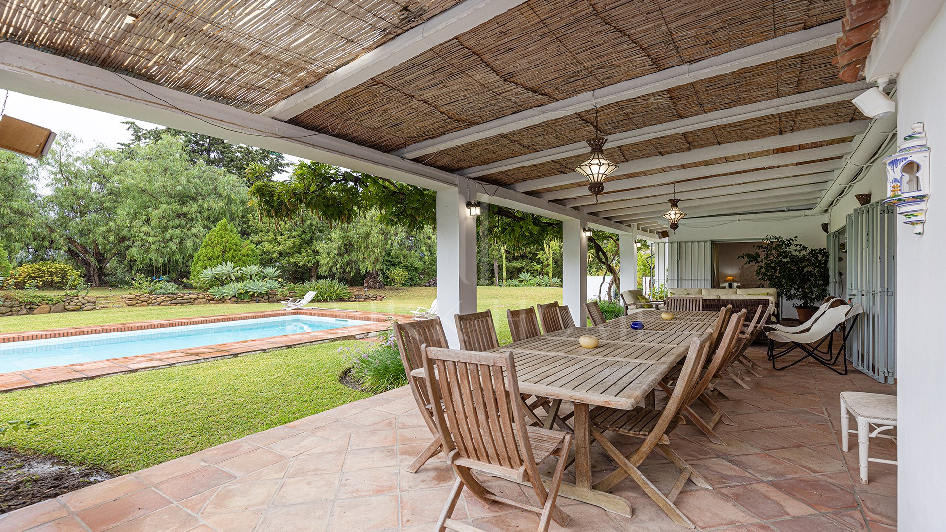 Charming Finca with Private Pool, Solarium, BBQ and Orchard in San Pablo de Buceite
