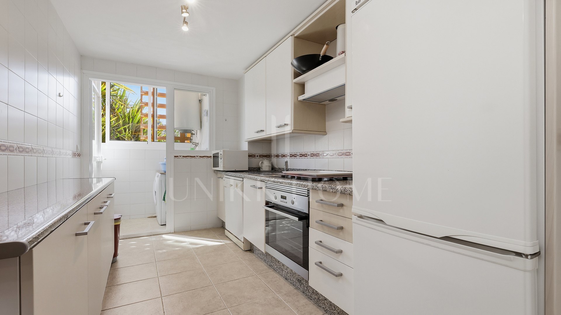 Beautiful Two-Bedroom Apartment in Casares Costa