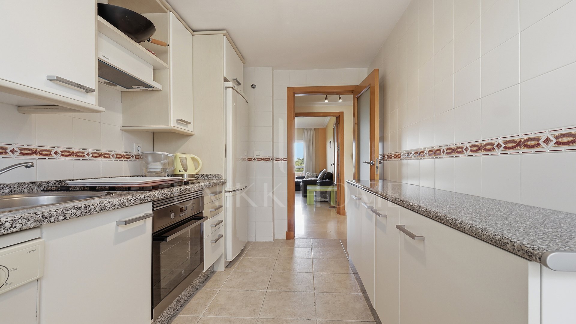 Beautiful Two-Bedroom Apartment in Casares Costa