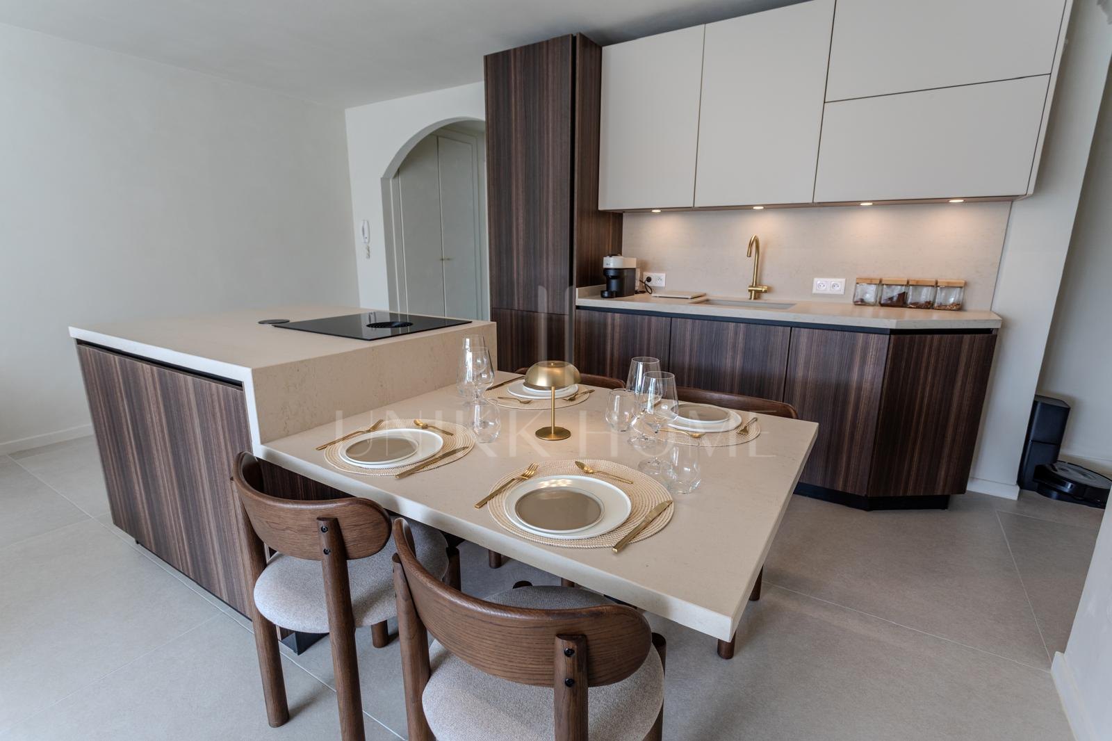 Elegant Fully Renovated Home (2025) with High-End Finishes and Spacious Terraces