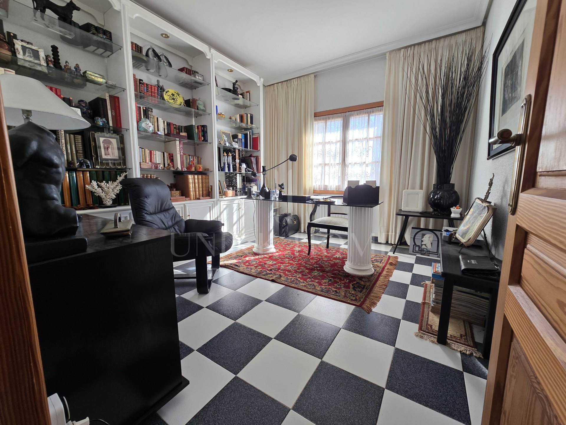 Exclusive detached villa located in one of the most sought-after areas of L'Alfàs del Pi