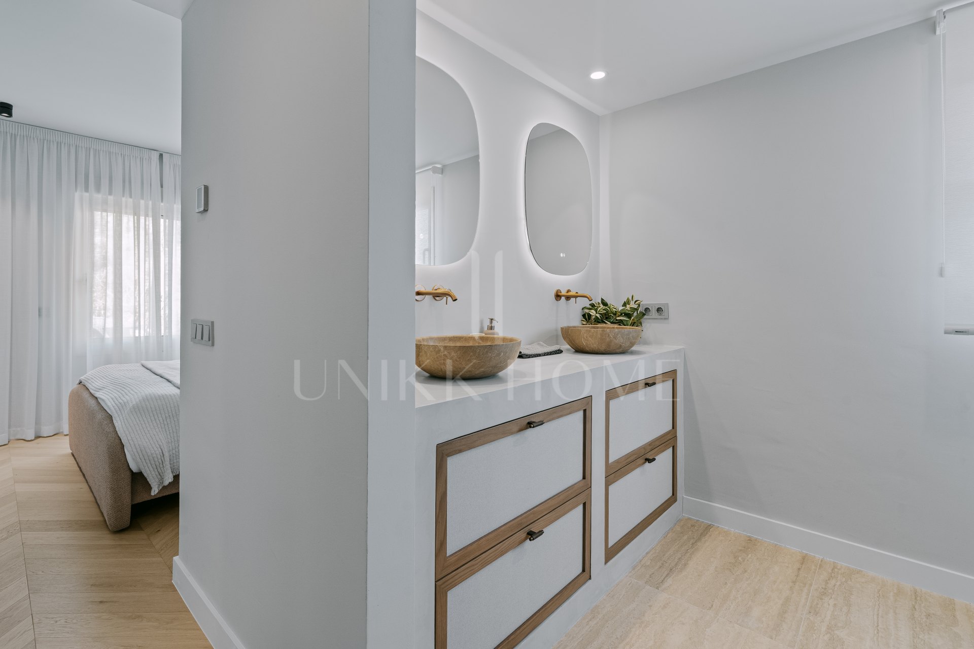 Apartment Vista Lago — Marbella Living with Panoramic Views