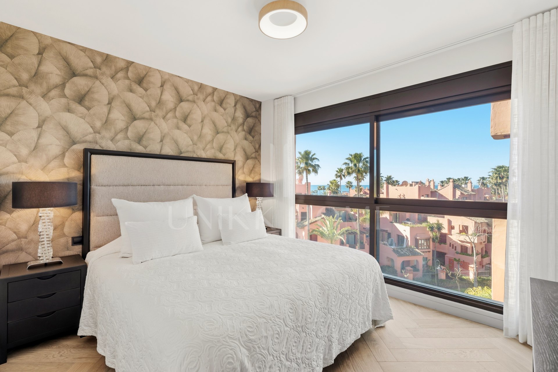 Sea View Luxury Penthouse - Newly Renovated on the Beach Side New Golden Mile