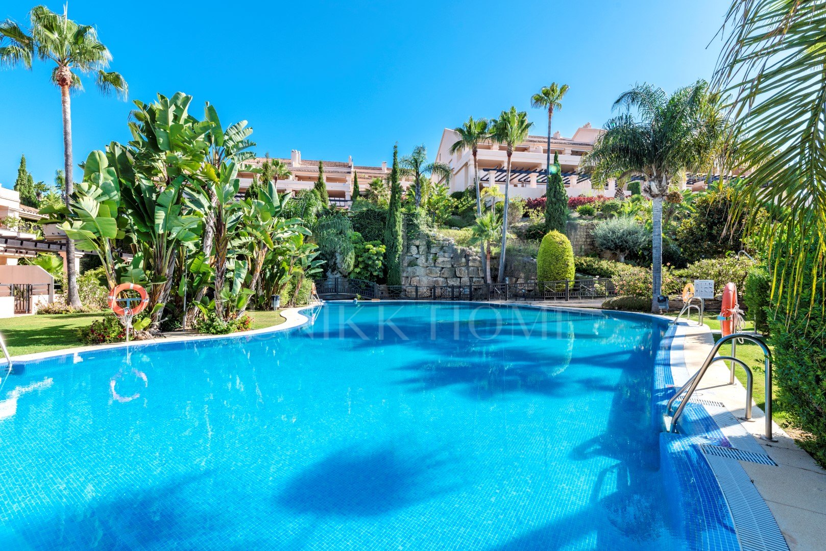 Apartamento de lujo en venta en Albatross Hill, Nueva Andalucía.