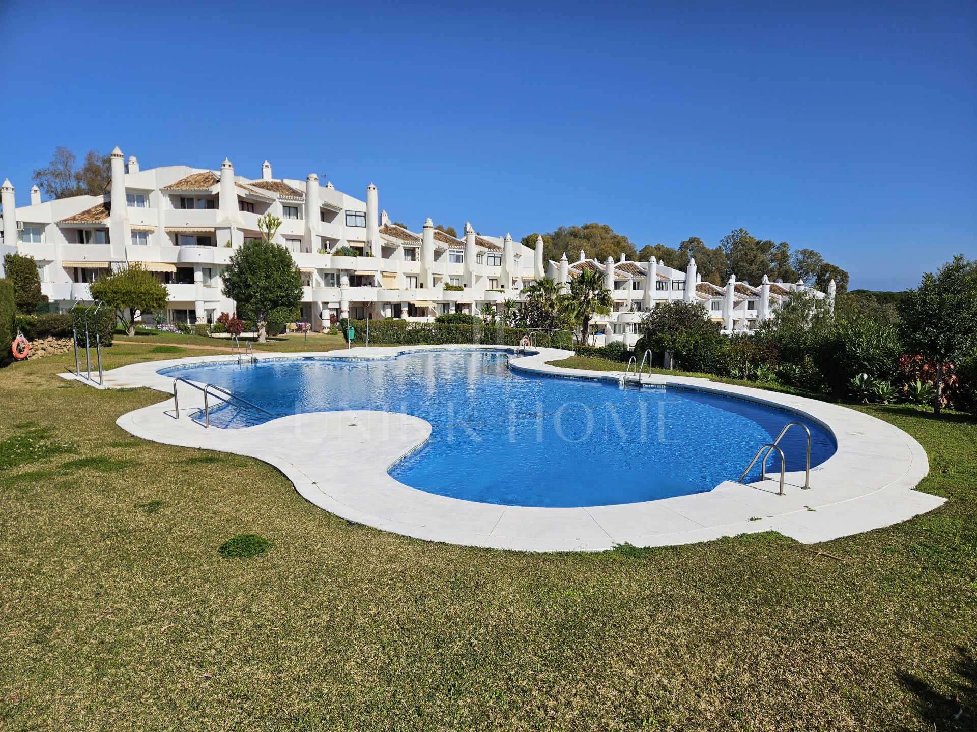 Apartment for sale in Calahonda, Mijas Costa