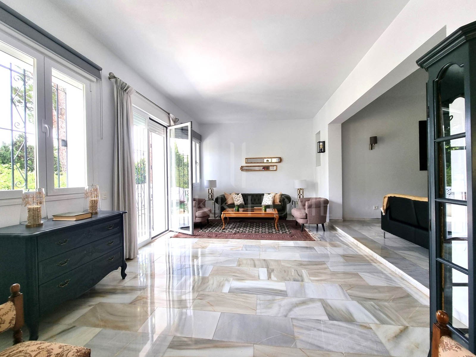 Encantadora villa independiente en Lower Calahonda, Mijas