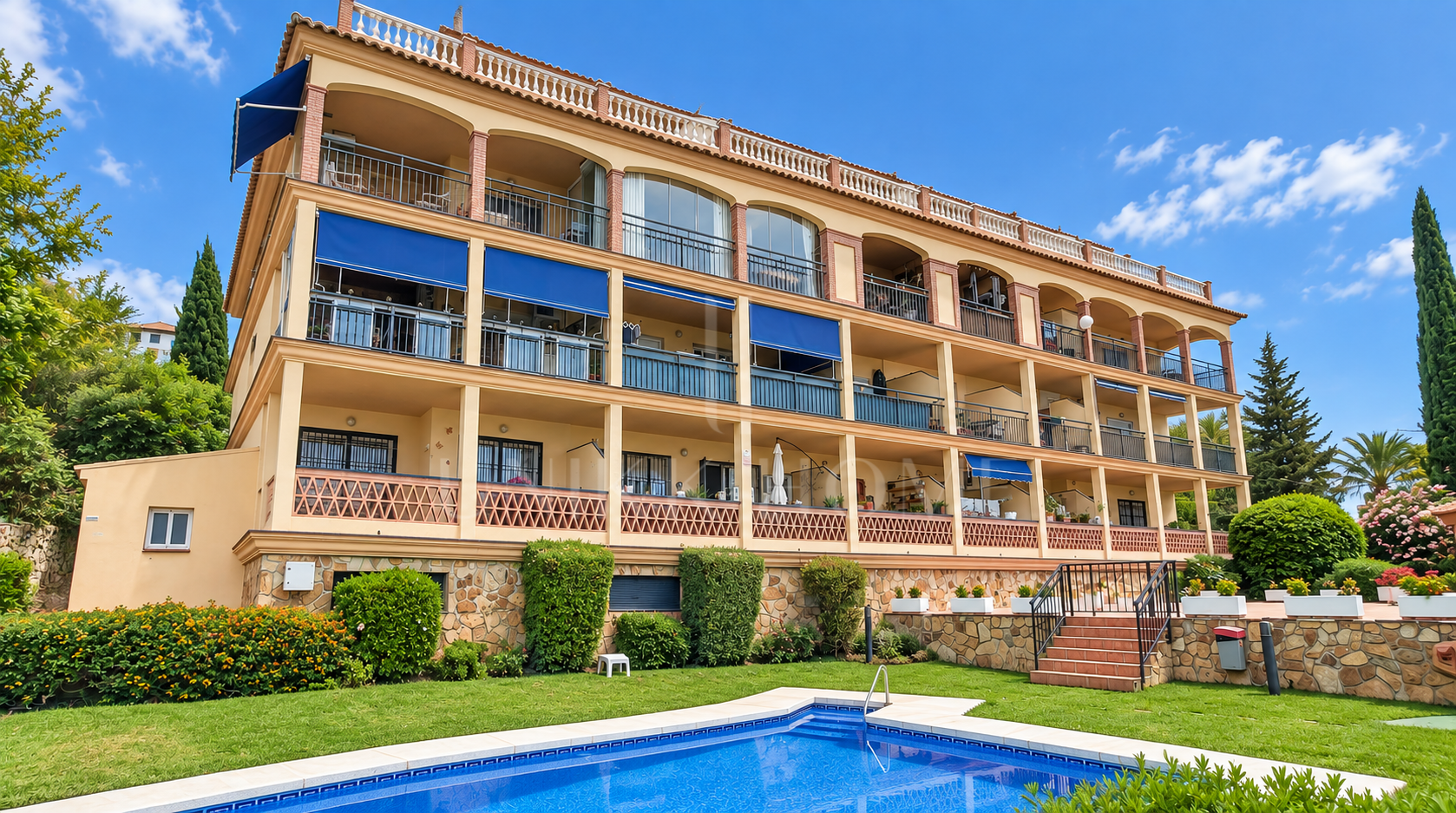 Beautiful 2-Bedroom Apartment in Mijas Golf – Southwest-Facing Terrace with Stunning Golf Views