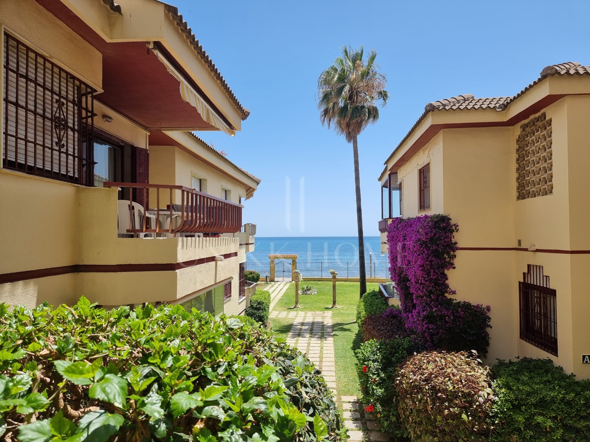 Beachfront Apartment with Stunning Sea Views and Exceptional Investment Potential