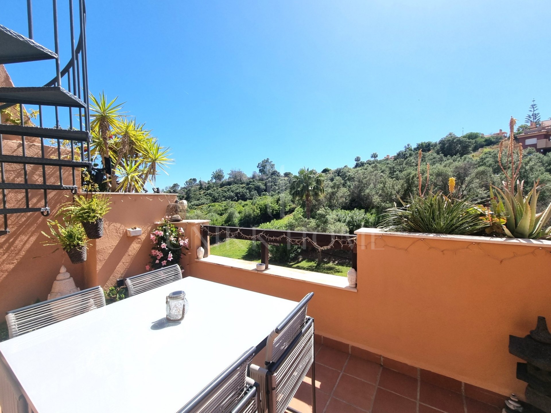 Fantastic 2 bedroom penthouse in La Reserva de Marbella