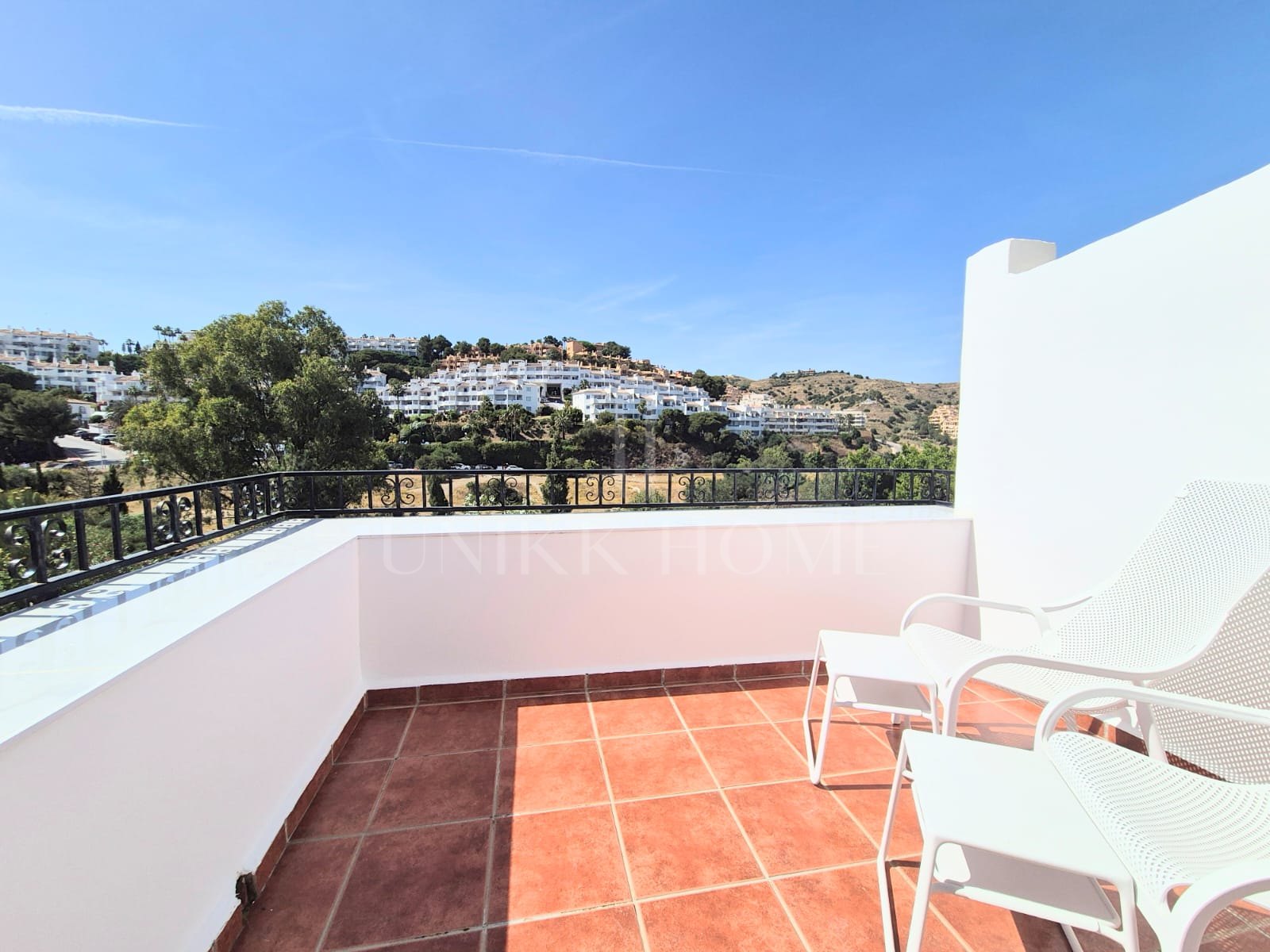 A duplex penthouse with the most stunning panoramic sea views in Calahonda.