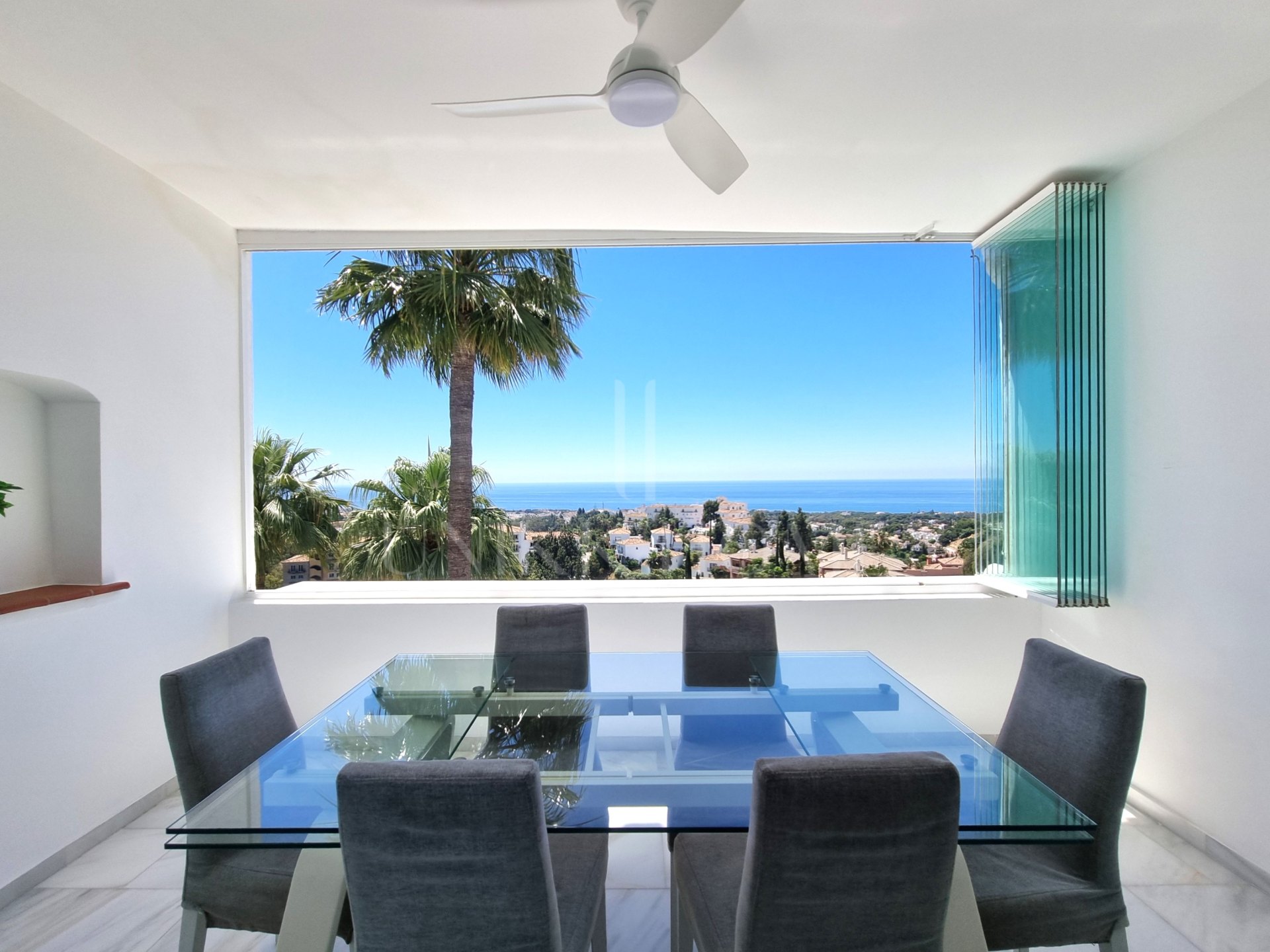 A duplex penthouse with the most stunning panoramic sea views in Calahonda.
