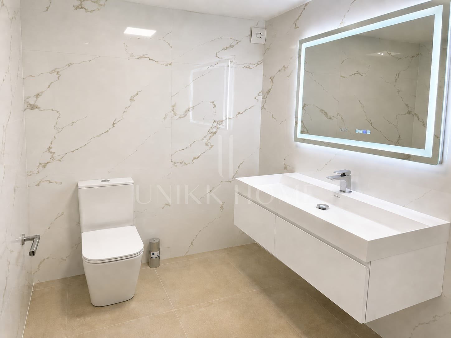 A duplex penthouse with the most stunning panoramic sea views in Calahonda.