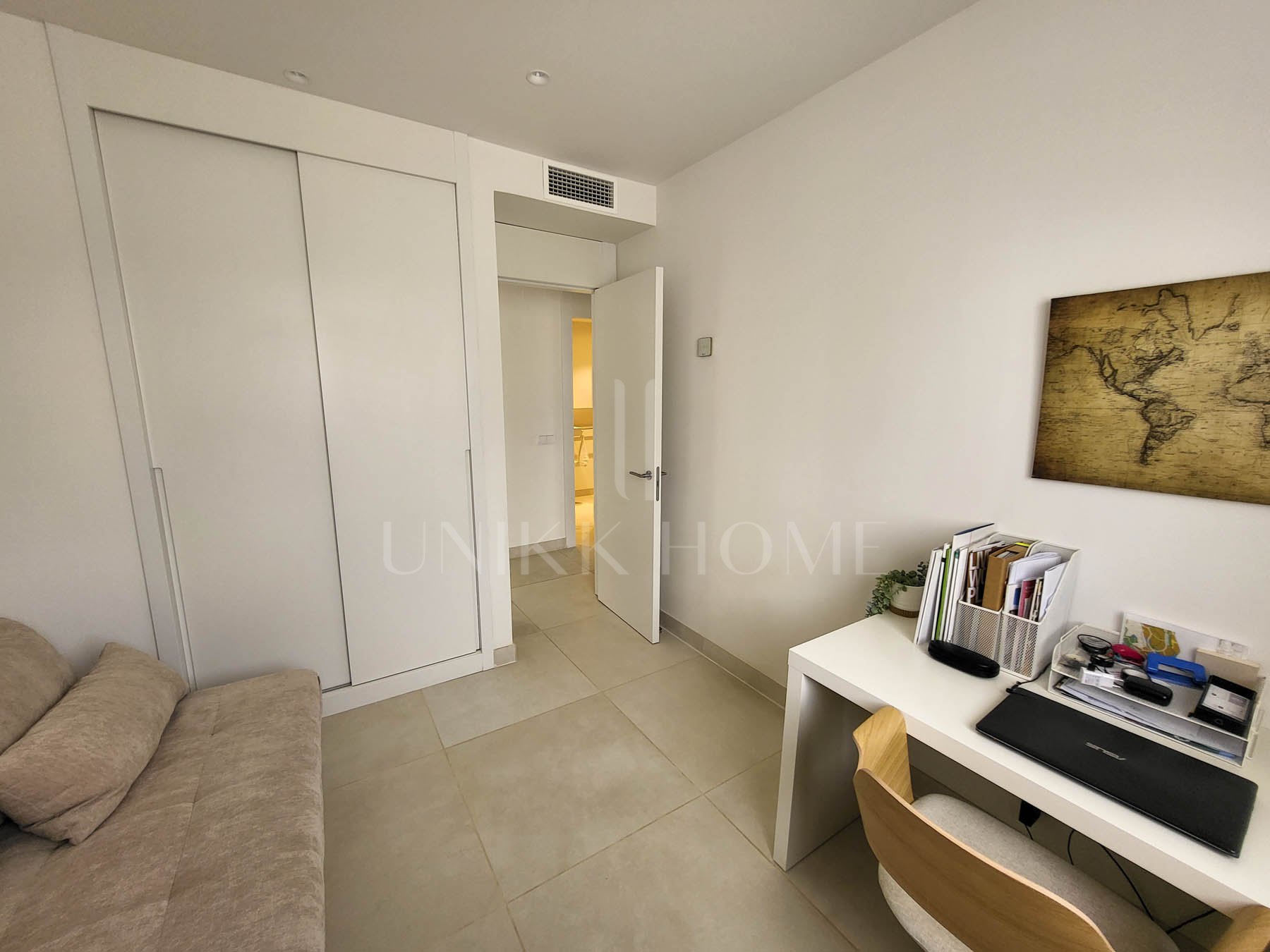 Experience the “wow” factor upon entry! This 3-bedroom, south-facing corner apartment offers an luxury open-plan living space that flows onto a very large terrace with stunning sea and mountain views. High-end kitchen appliances make...