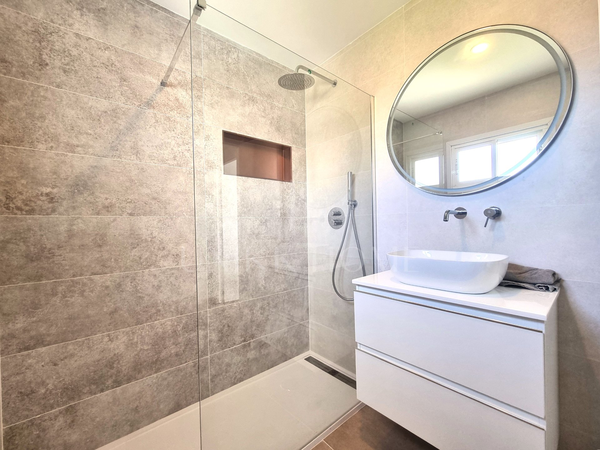 This exclusive 4th-floor apartment is a true coastal sanctuary, offering uninterrupted sea views and direct access to pristine beaches and lush communal gardens.