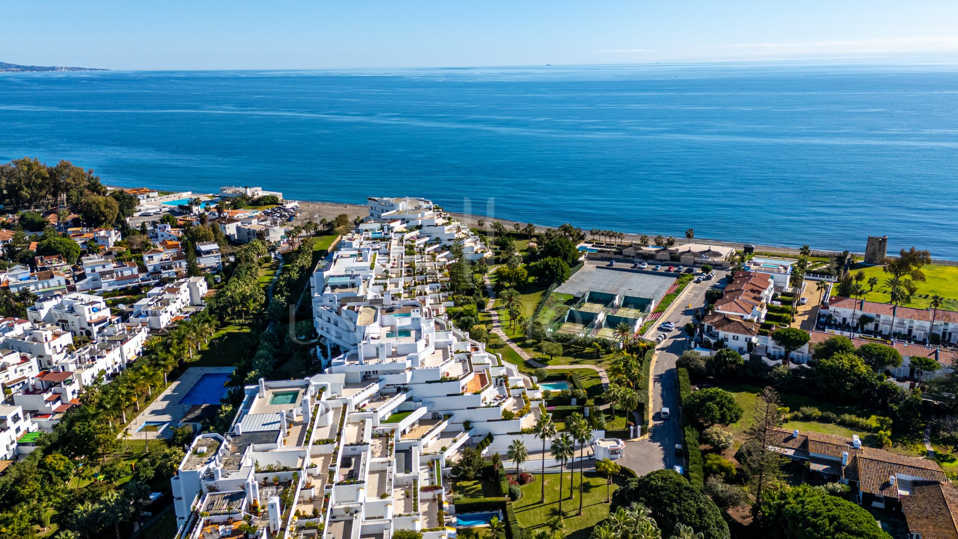 Stunning Apartment with Panoramic Sea Views in Guadalmina Baja, Marbella