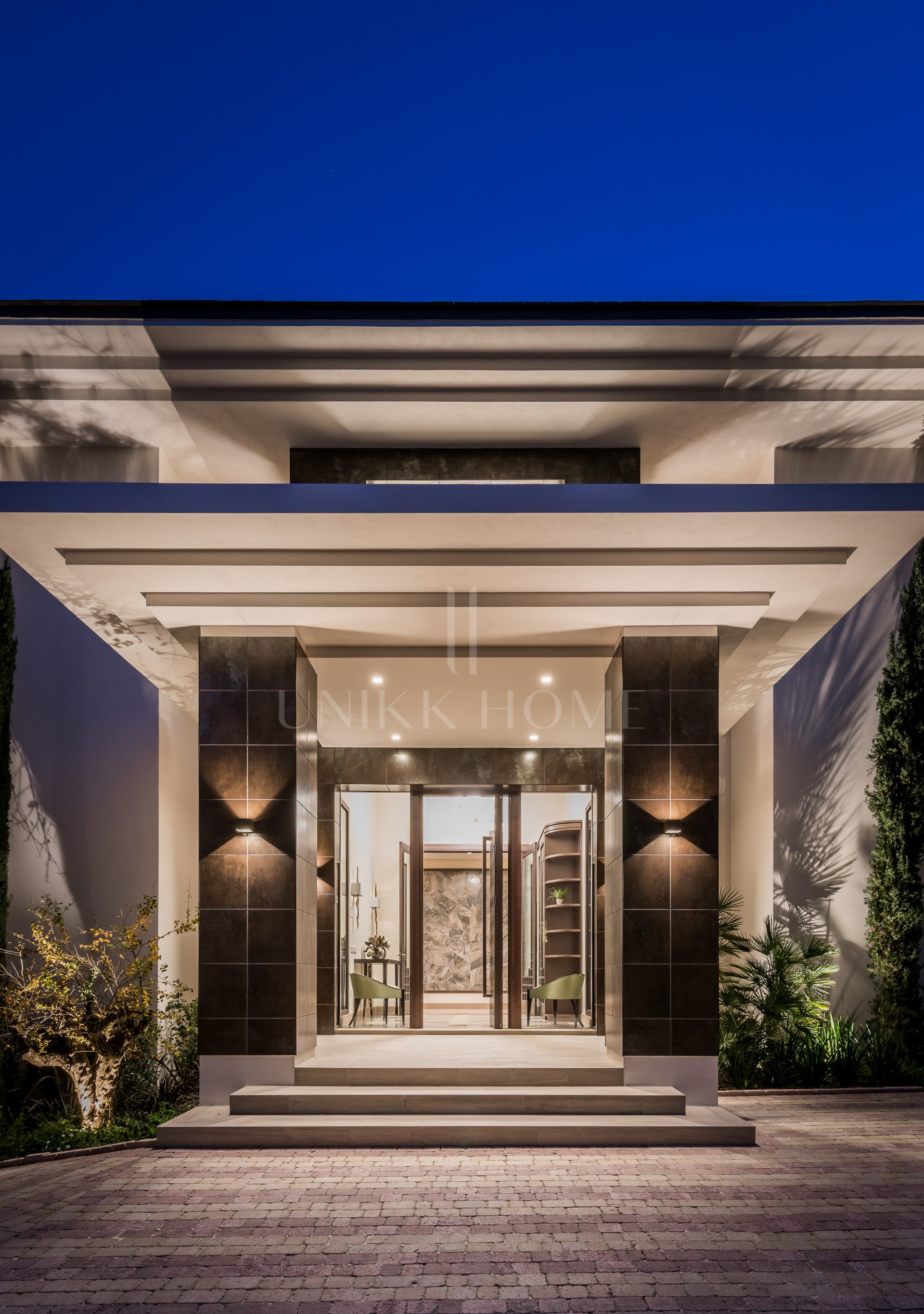 Stylish and modern luxury villa with panoramic sea views in La Reserva del Alcuzcuz, Benahavis