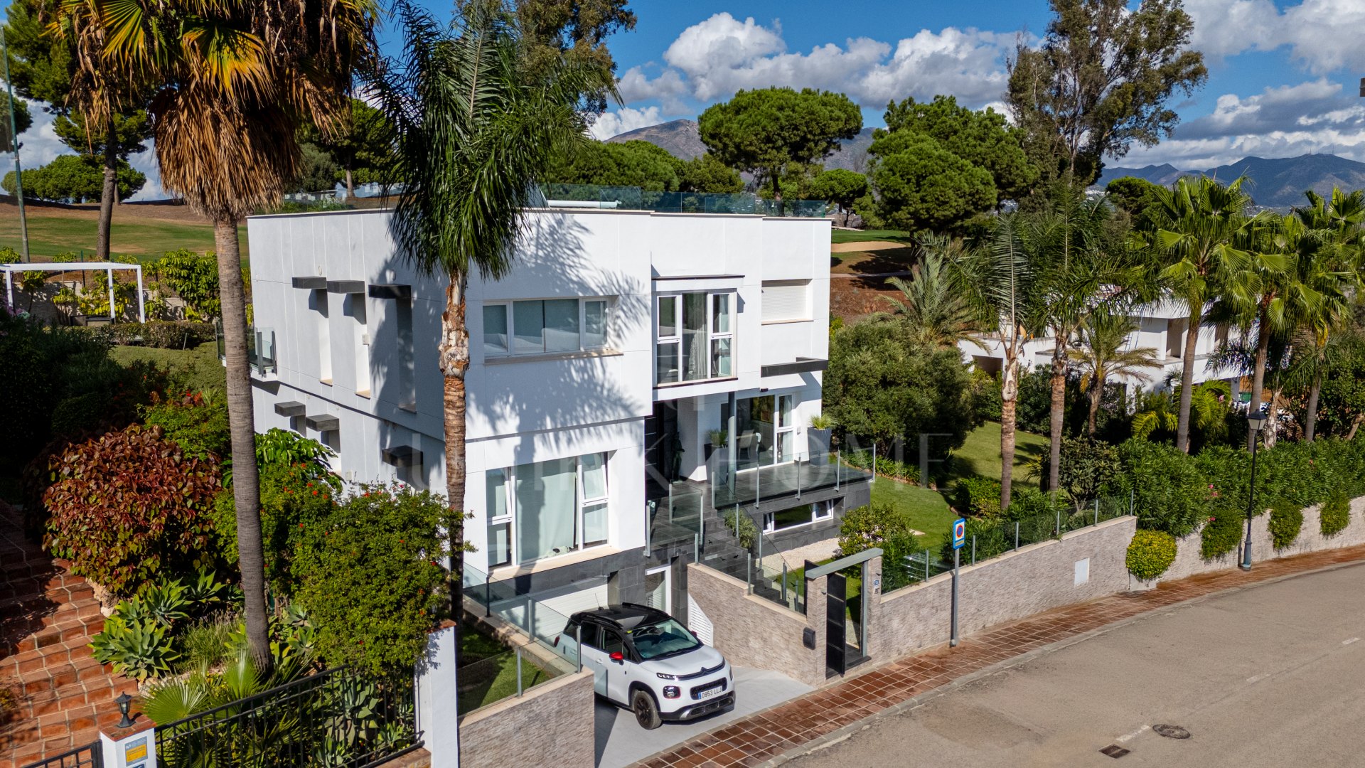 Beautiful contemporary villa on golf course - La Cala Golf