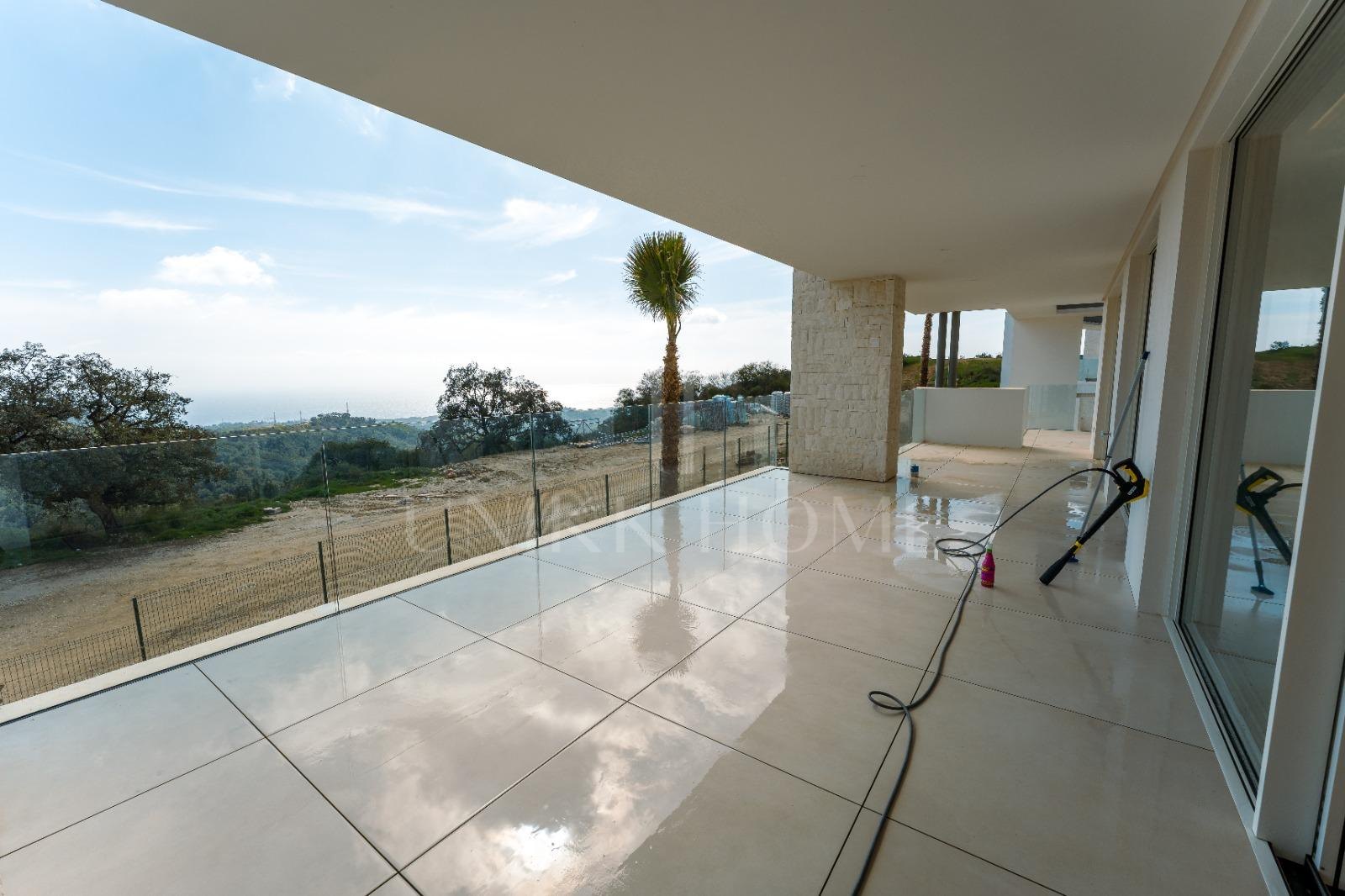 Penthouse Between the Sea and the Sky