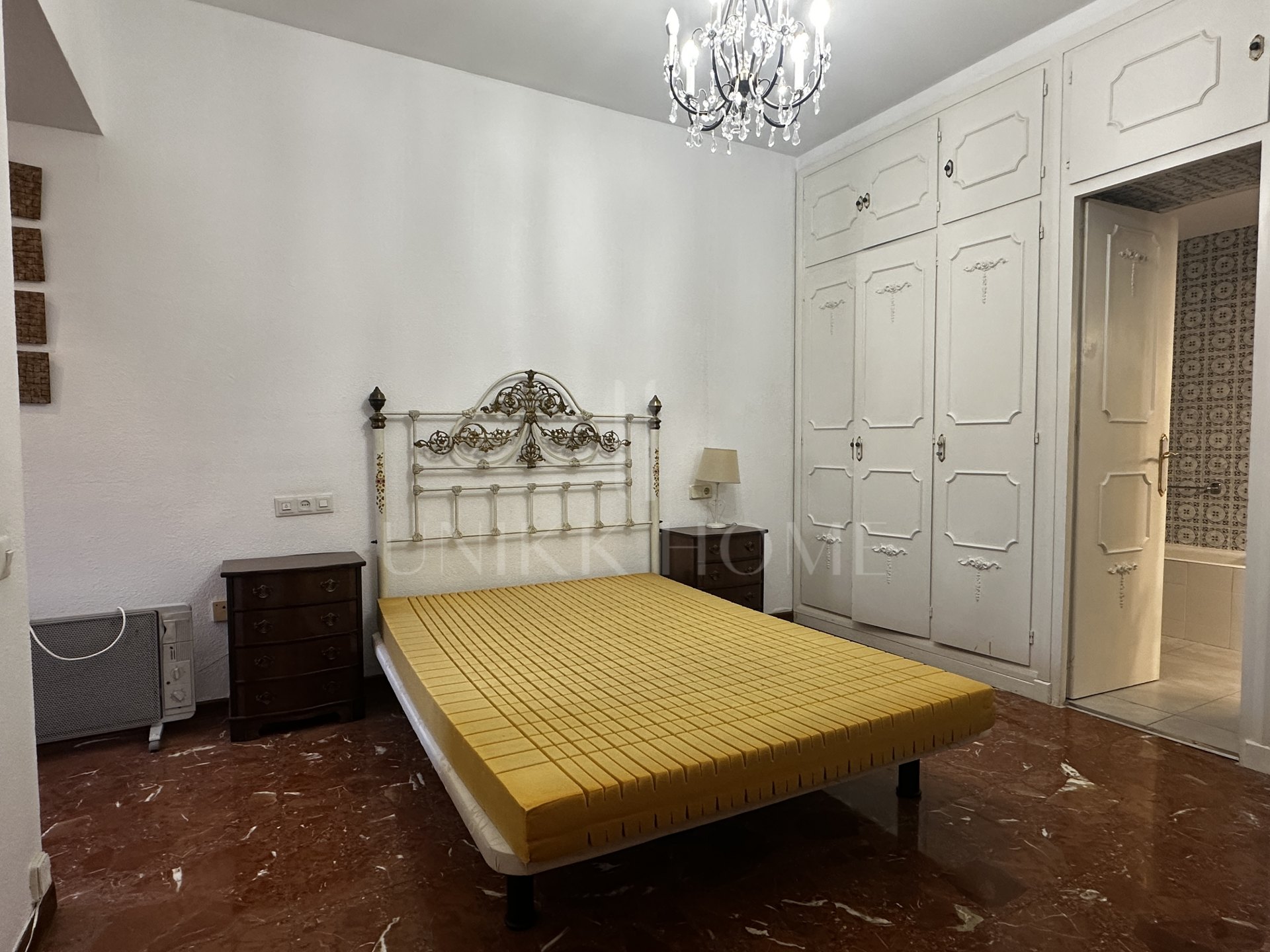 Distinctive property in the heart of Malaga