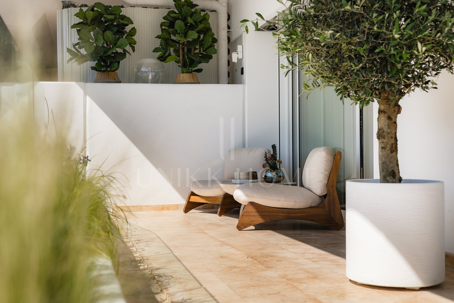Exceptional Fully Refurbished 3-Bedroom Apartment on Marbella Golden Mile with Panoramic Sea Views
