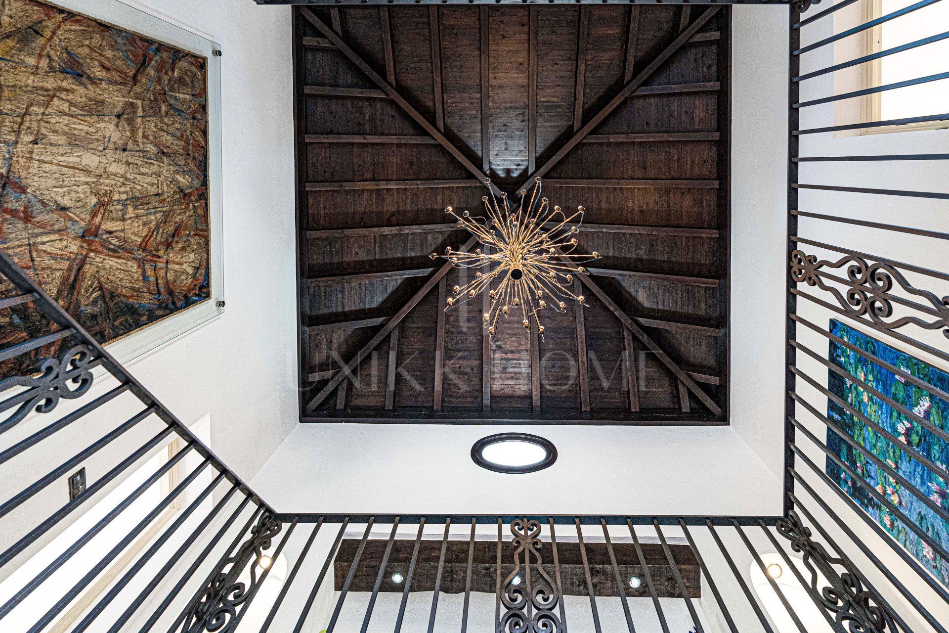 Elegante casa andaluza con vistas al golf en El Paraíso