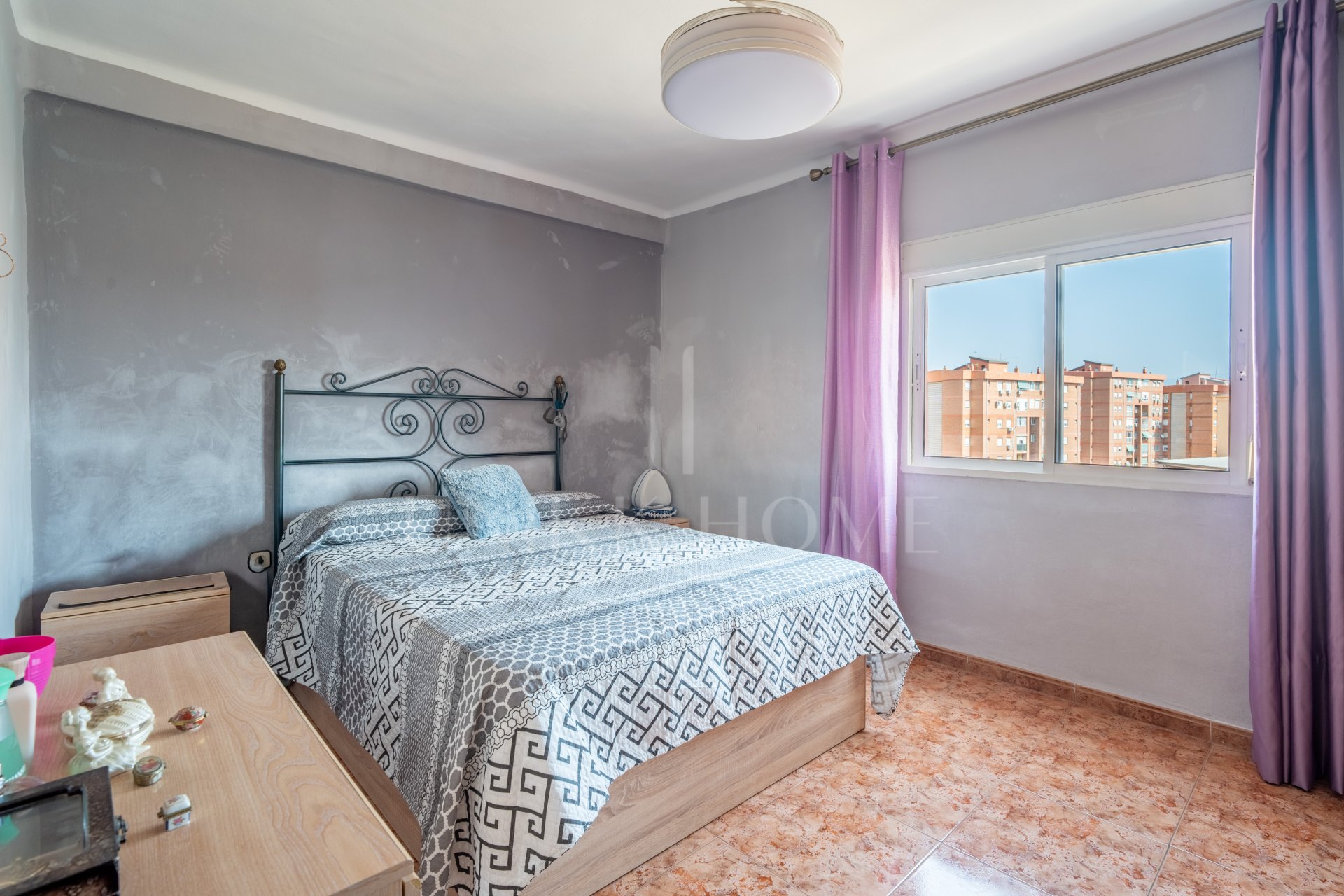 Luminous top floor with terrace in El Torcal, Málaga