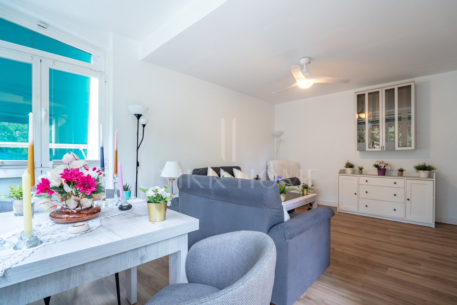 Spacious and bright 4-bedroom home on Paseo Miramar, El Limonar, with private parking and a lift