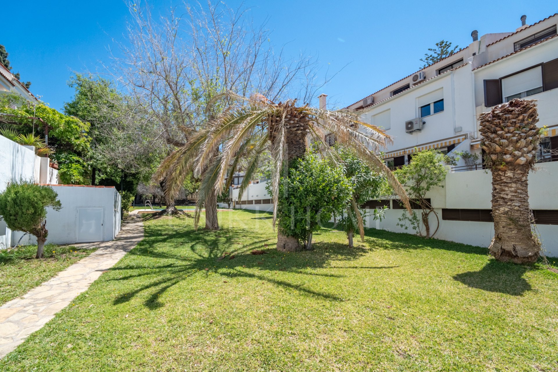 House full of light, spaciousness and tranquility in a privileged location