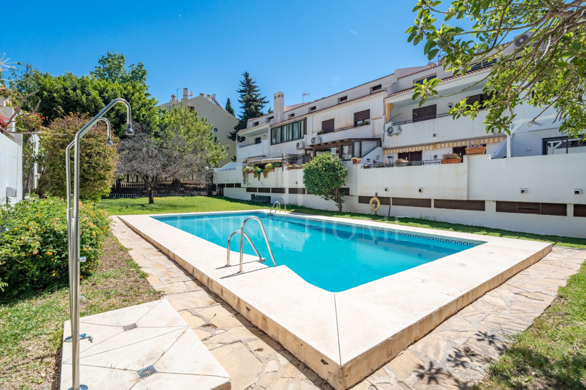 House full of light, spaciousness and tranquility in a privileged location
