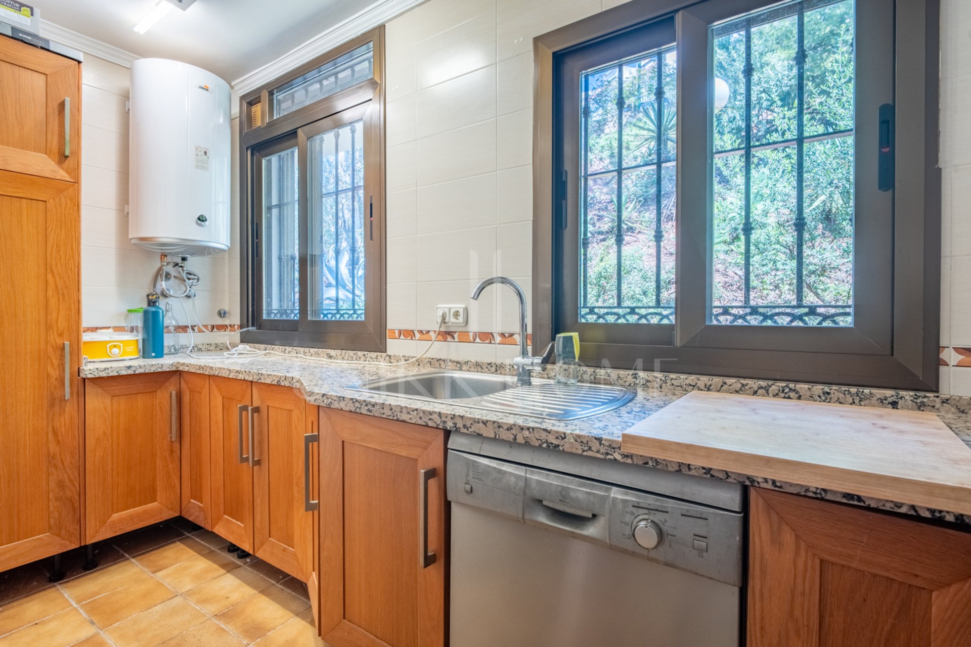 House full of light, spaciousness and tranquility in a privileged location