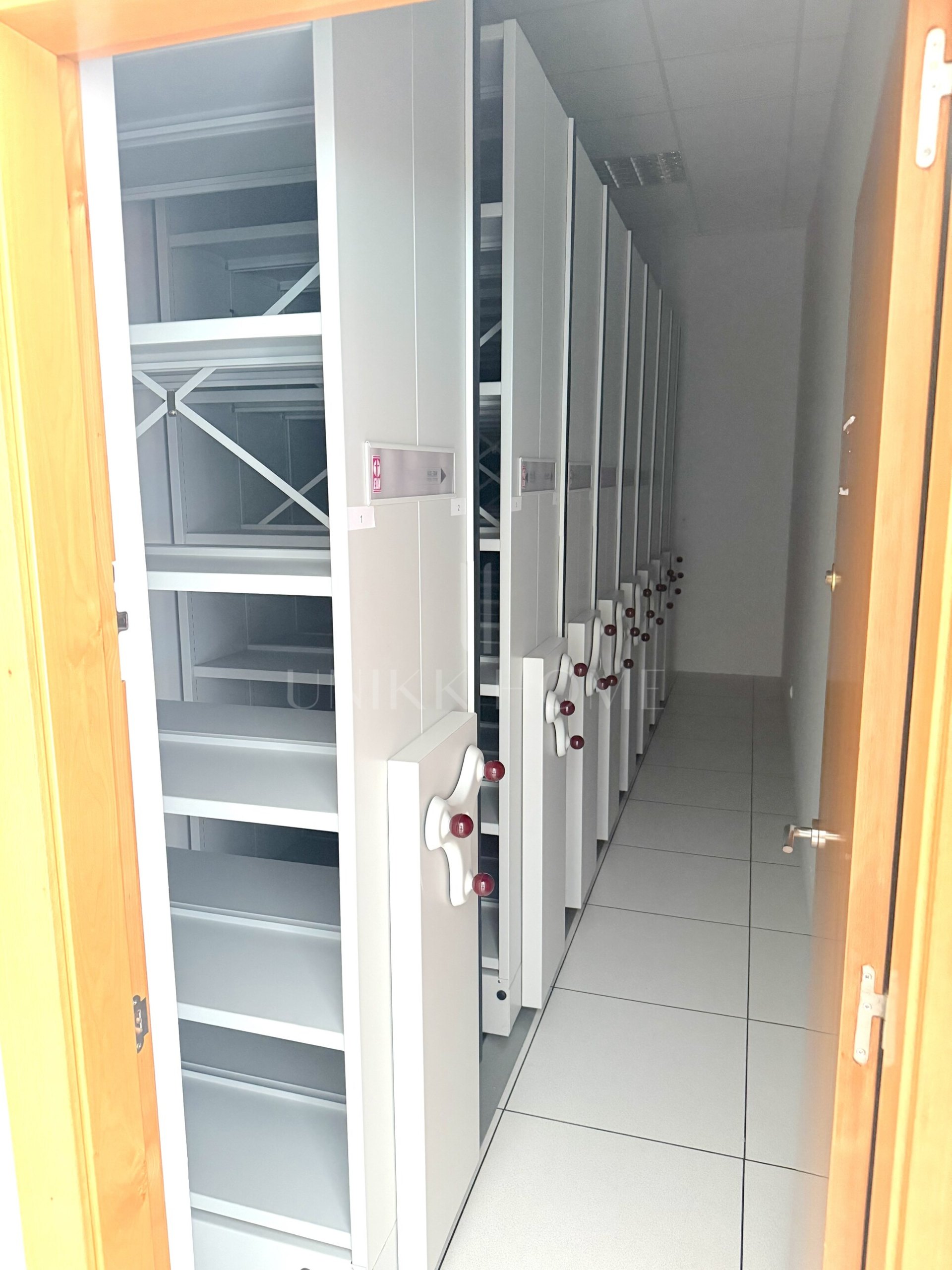 Descubre esta excelente oportunidad de inversión en el corazón del Parque Tecnológico. Se trata de un conjunto de oficinas que ofrece 493,55 m² distribuidos en 15 salas versátiles, ideales para equipos de trabajo, despachos privados o zonas de reuniones.