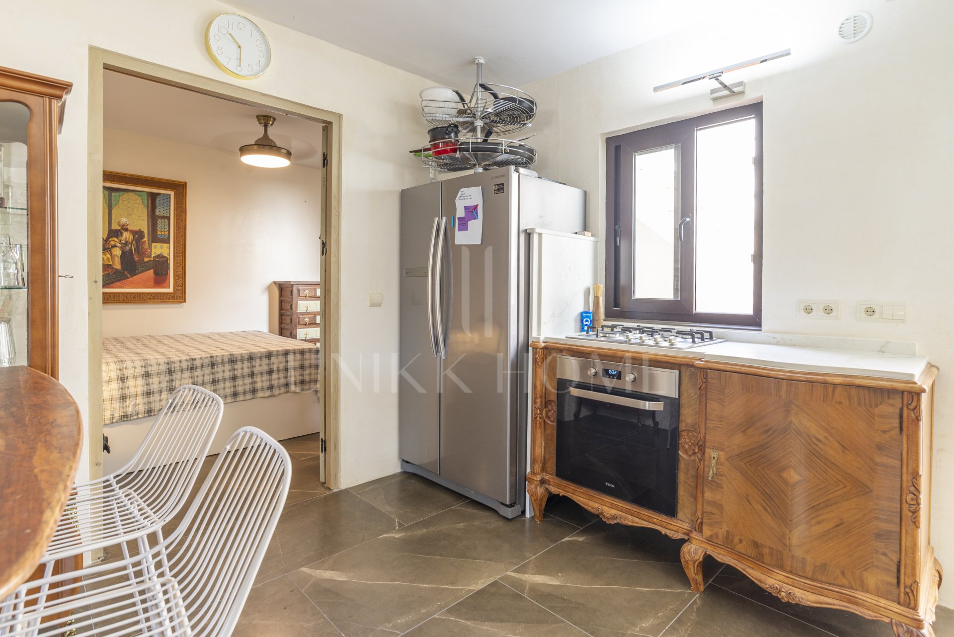 High-Yield Investment in El Palo: Townhouse with 2 Independent Units & Tourist Licenses