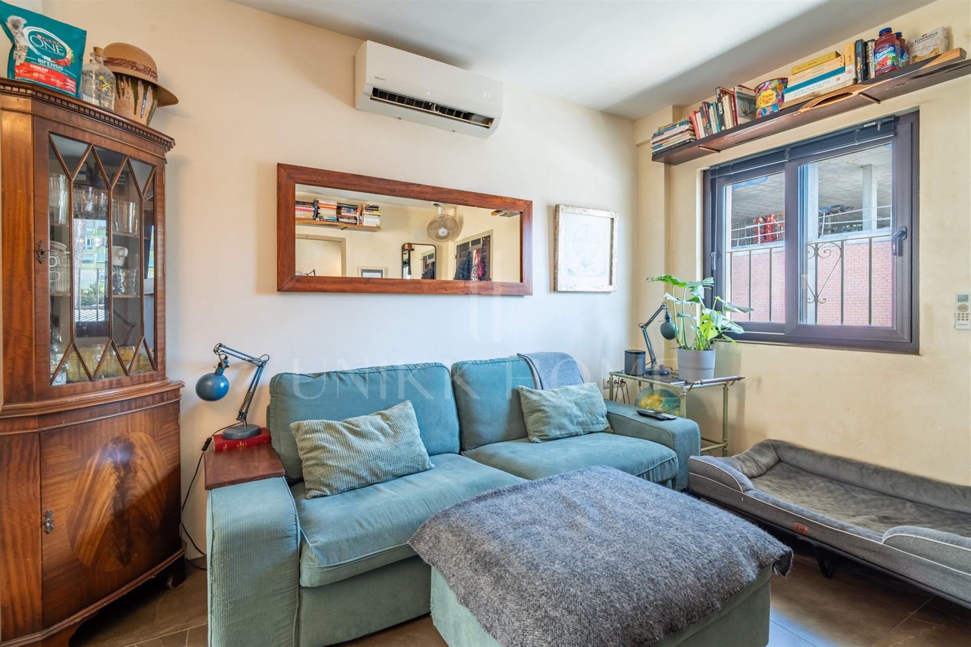 High-Yield Investment in El Palo: Townhouse with 2 Independent Units & Tourist Licenses