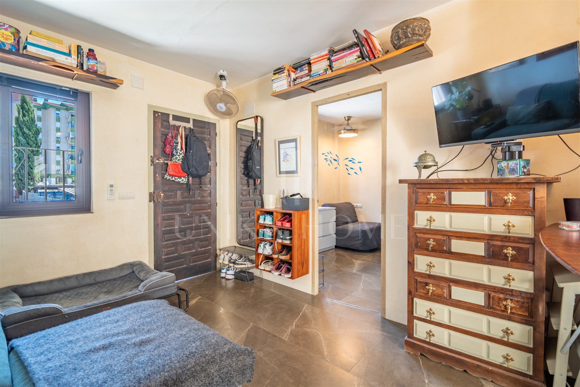 High-Yield Investment in El Palo: Townhouse with 2 Independent Units & Tourist Licenses