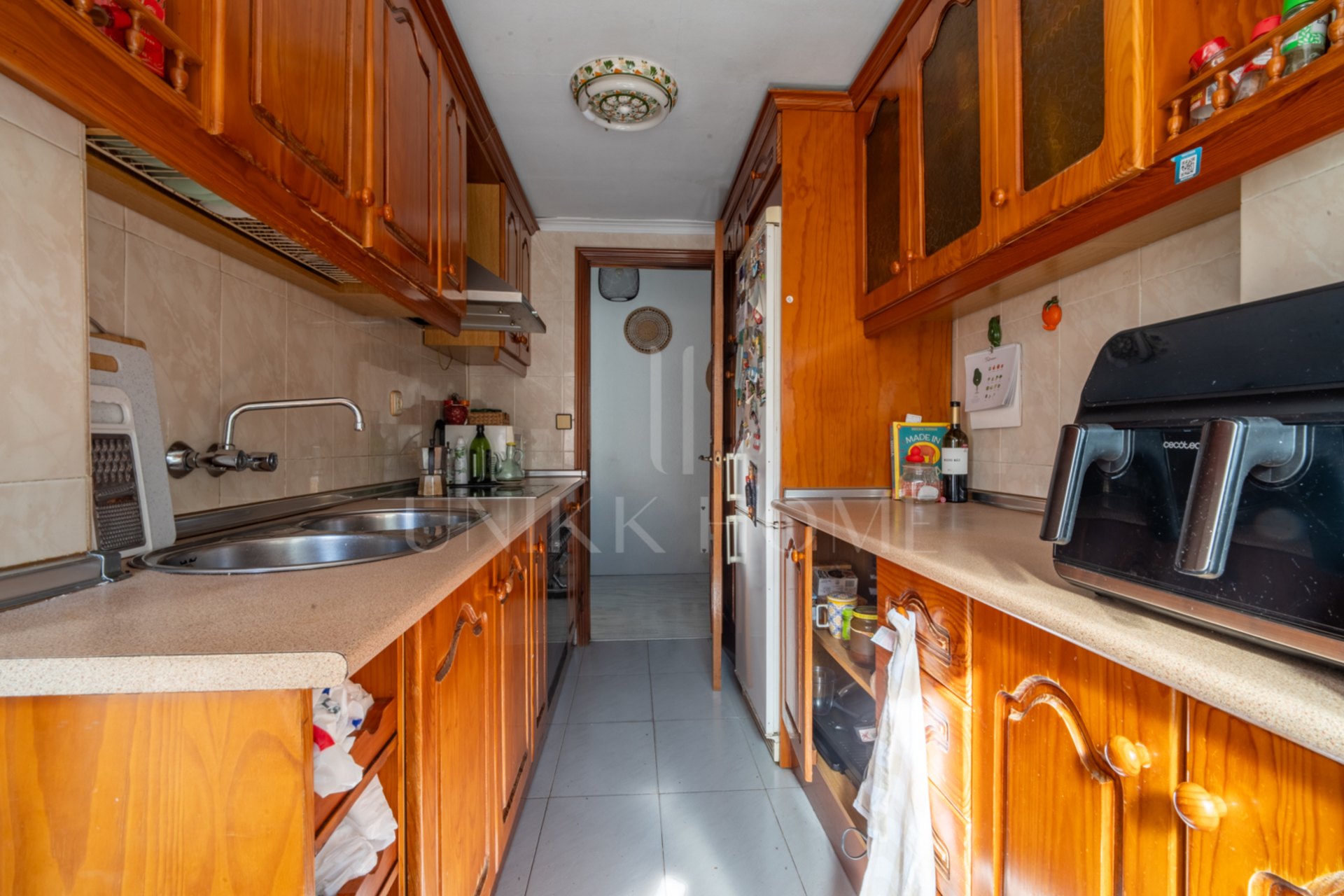 Opportunity in one of the most popular areas in Malaga! Fantastic house located in the area of Huelin, one of the most popular areas for its proximity to the sea and its excellent quality of life.