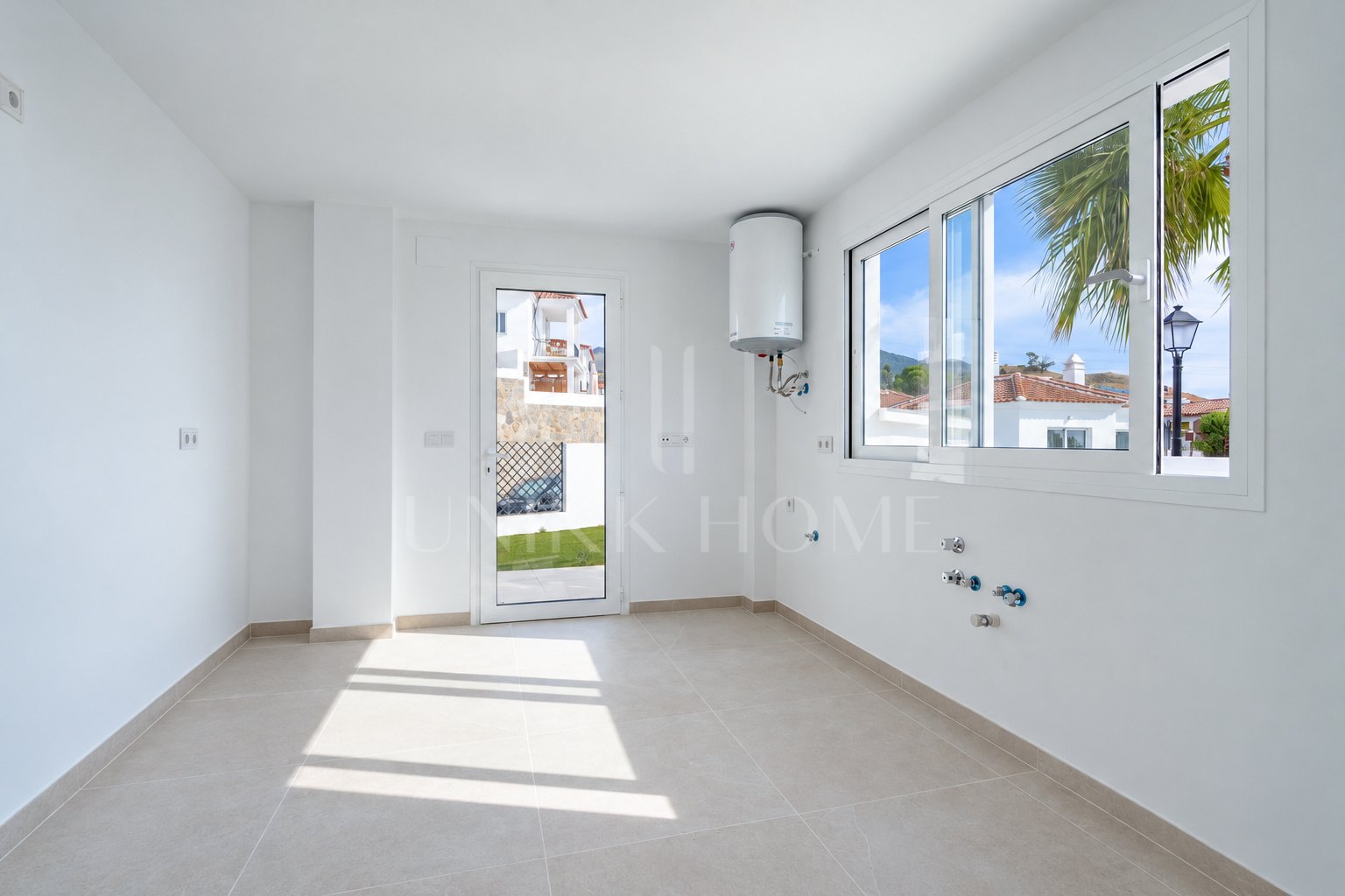 Villa de obra nueva con vistas al mar en Mijas Pueblo
