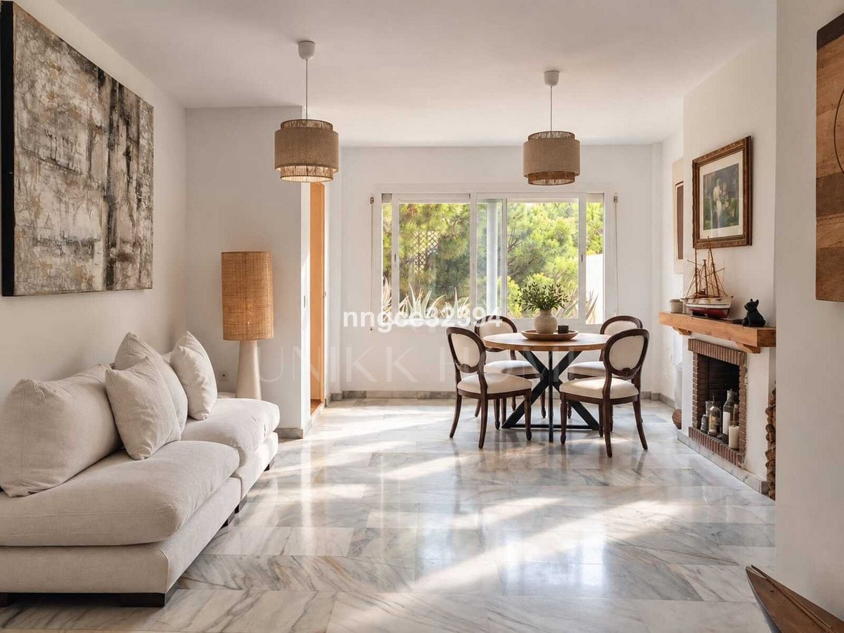 Renovado Turnkey 2-Bed End Apartment ¦ Selwo, Nueva Milla de Oro