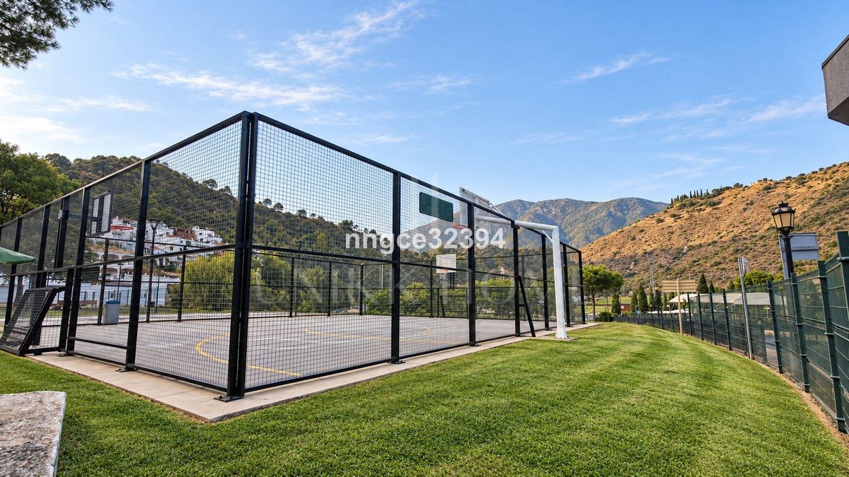 LARGE COVERED CORNER PATIO HOME | GARAGE | STORAGE | LIFT | POOL