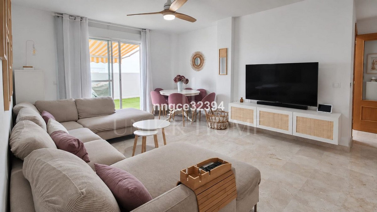 LARGE COVERED CORNER PATIO HOME | GARAGE | STORAGE | LIFT | POOL