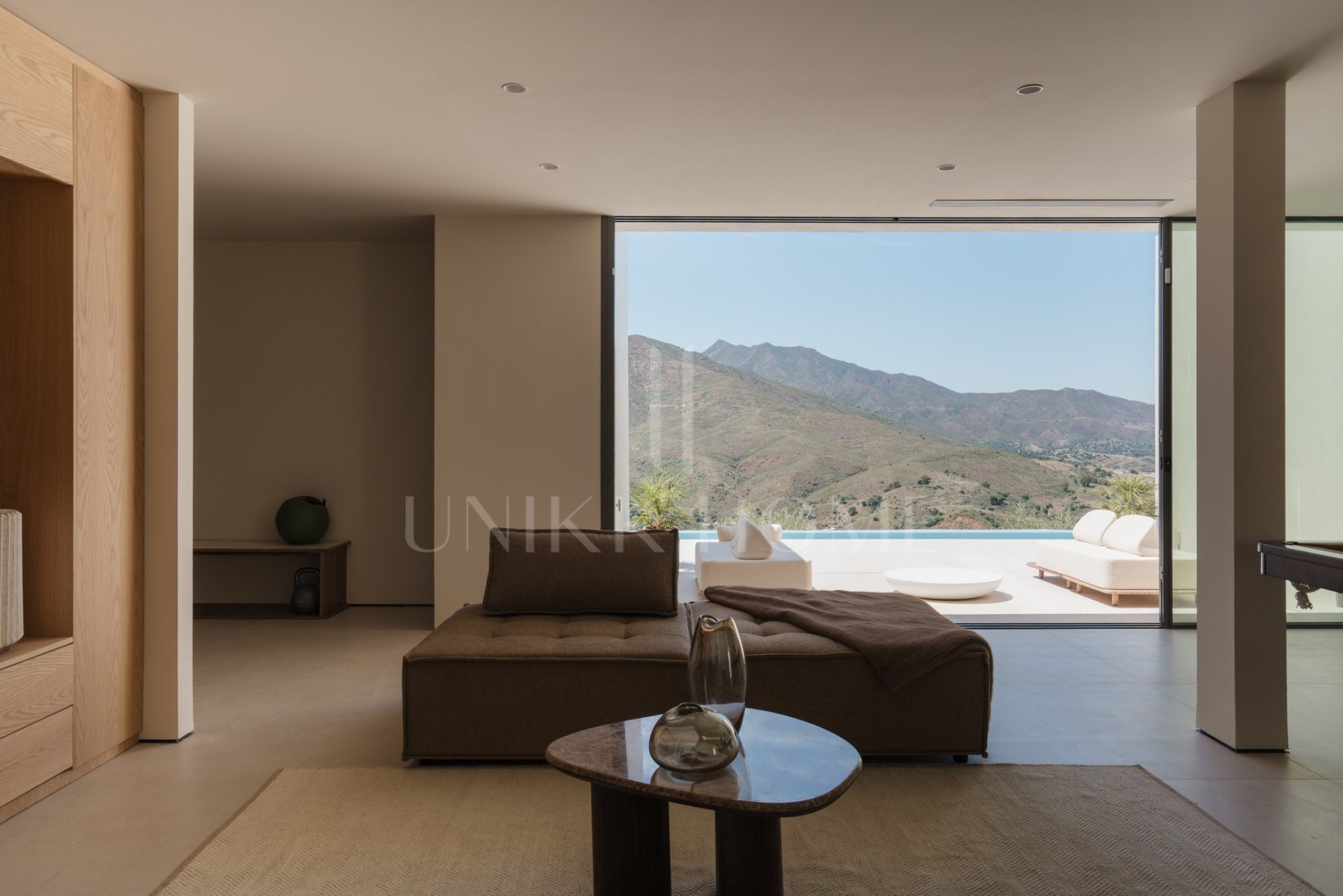 Villa de diseño con vistas panorámicas en La Cala Golf