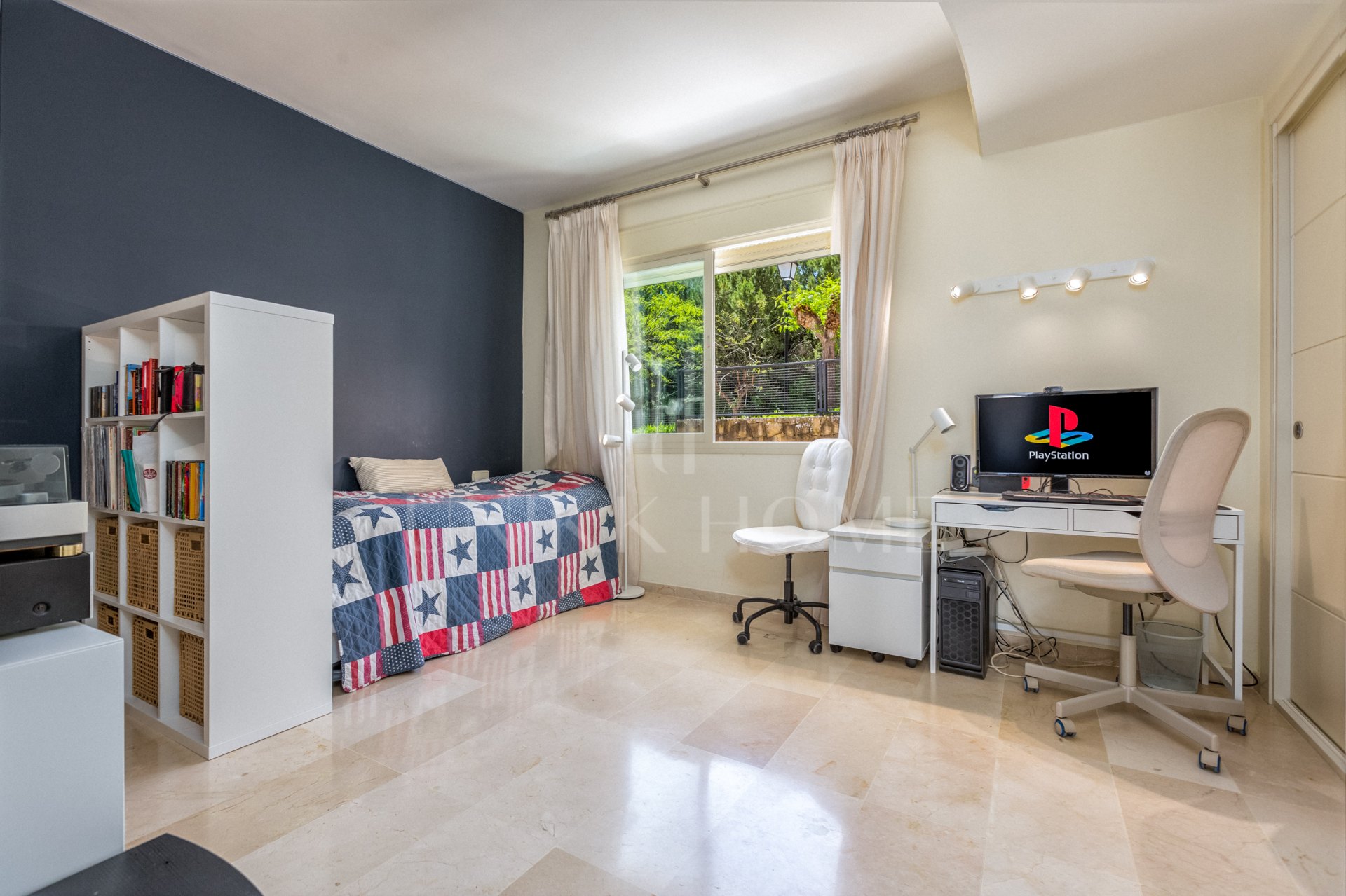 Elegant Townhouse with Golf Views in the Prestigious La Cala Golf, Mijas
