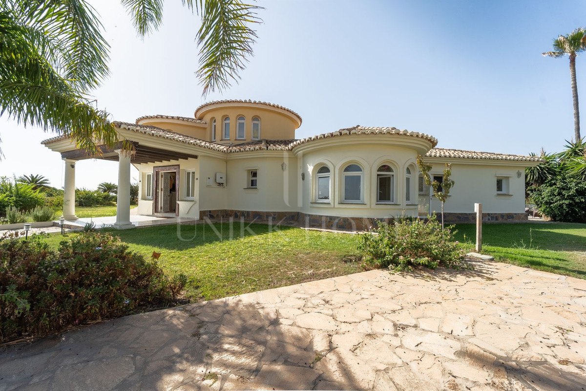 FANTASTICA VILLA A 20 MINUTOS DE MARBELLA
