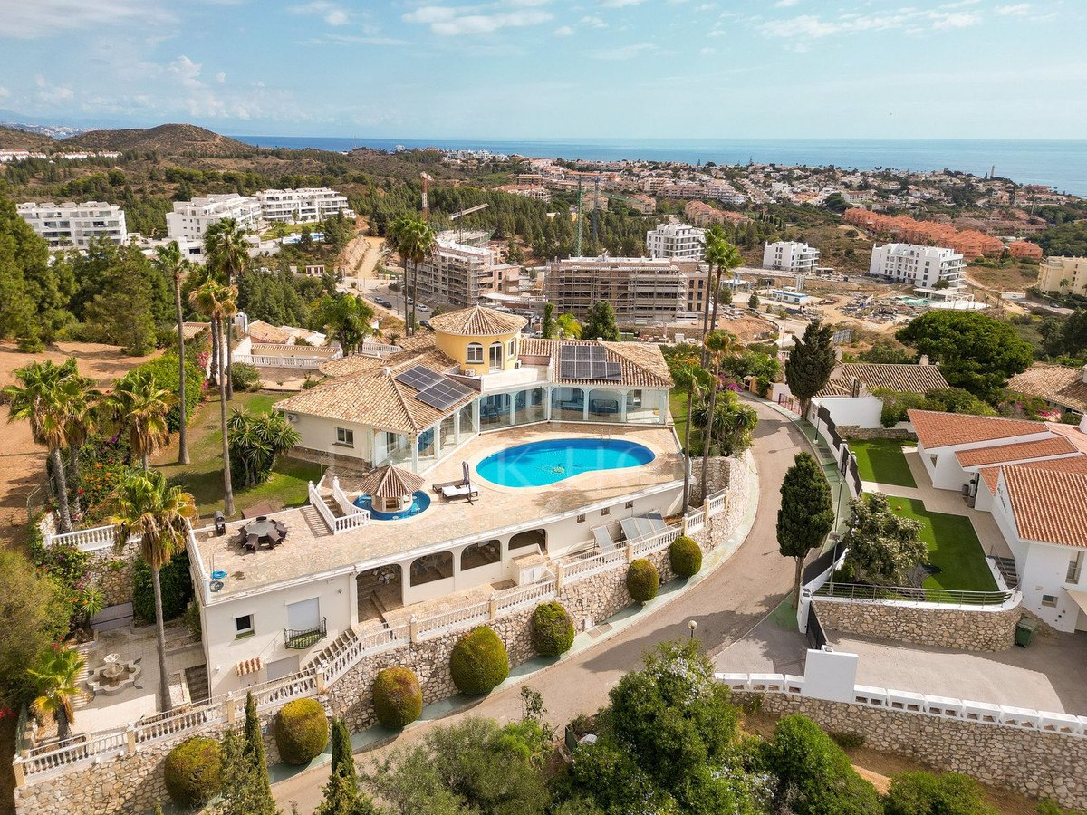 FANTASTICA VILLA A 20 MINUTOS DE MARBELLA