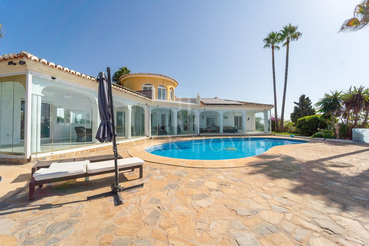 FANTASTICA VILLA A 20 MINUTOS DE MARBELLA