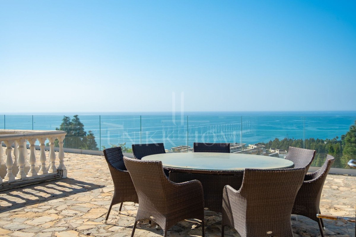 FANTASTICA VILLA A 20 MINUTOS DE MARBELLA