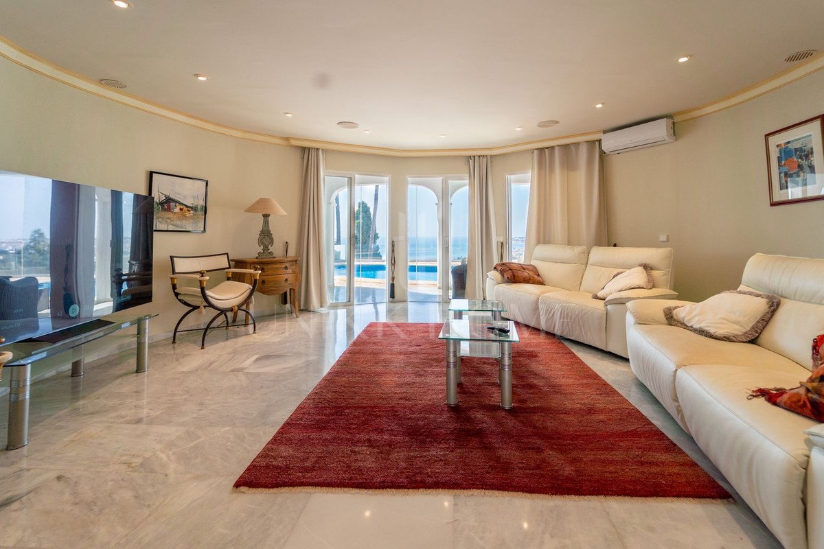 FANTASTICA VILLA A 20 MINUTOS DE MARBELLA