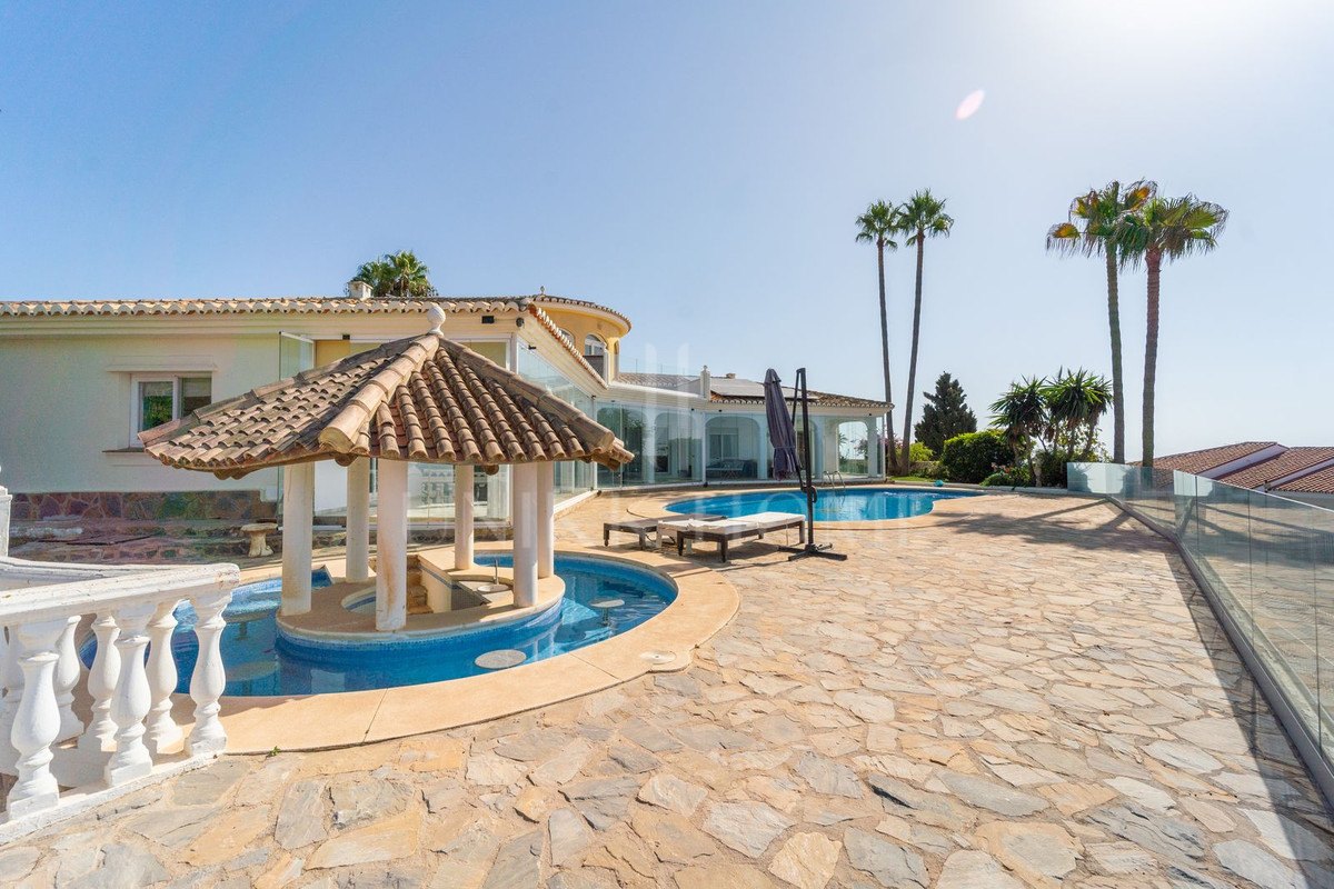 FANTASTICA VILLA A 20 MINUTOS DE MARBELLA