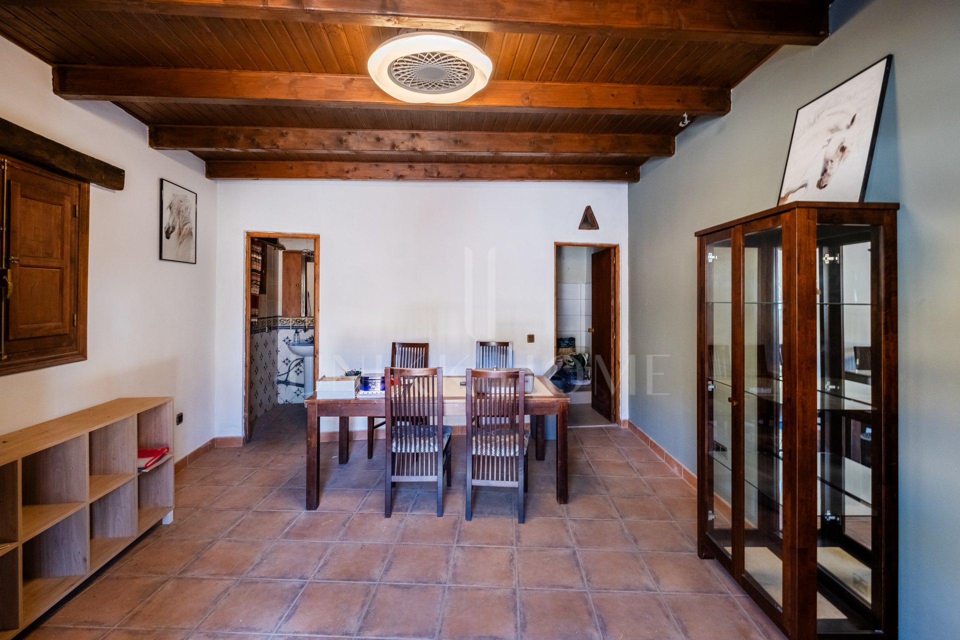AMAZING EQUESTRIAN PROPERTY 15 MINUTES FROM THE BEACH